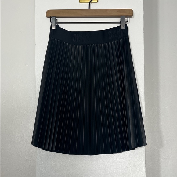 Dkny Dresses & Skirts - DKNY A-Line Black Pleated Skirt